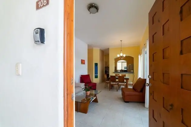 Las Olas downtown Condos by Playa Paradise - Lobi