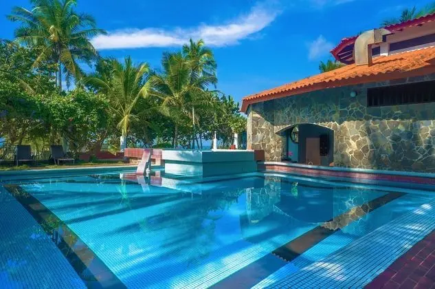Las Olas Resort - 1