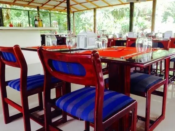 Hotel Las Orquideas - Yerinde Yemek