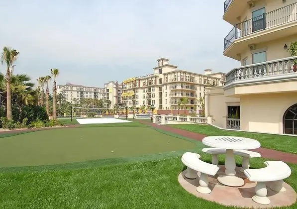 LAs Premier Apartments