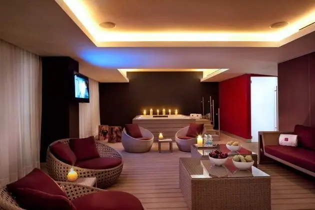 Las Suites , Campos Elíseos