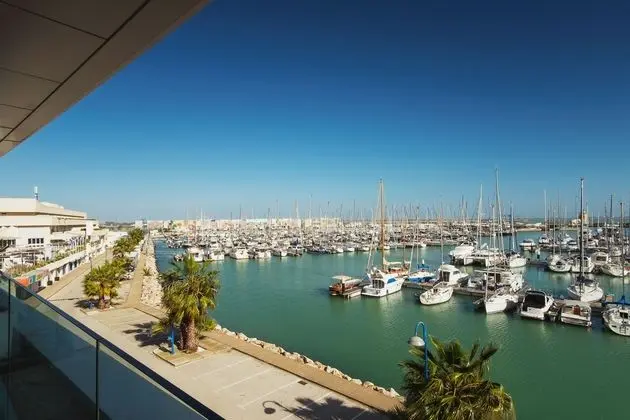 Las Suites de Puerto Sherry - Dış Mekan