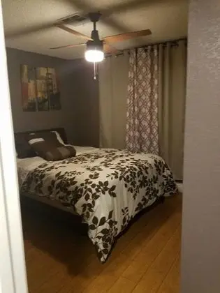 Las Vegas Embassy - Oda
