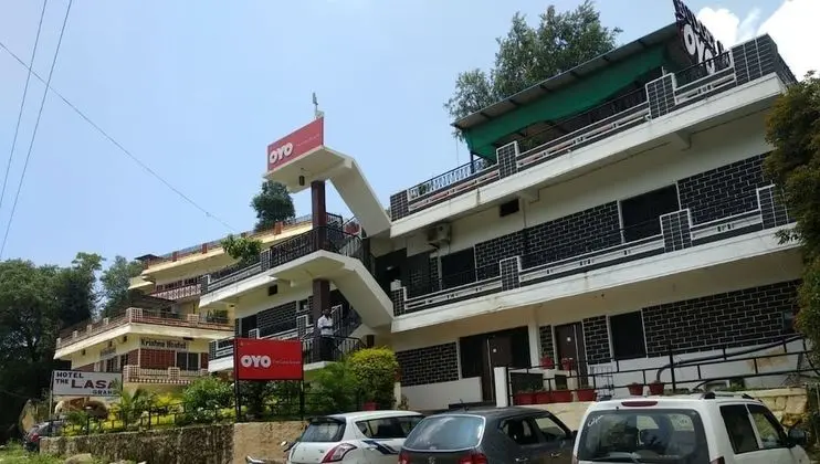 Hotel Lasa Grand
