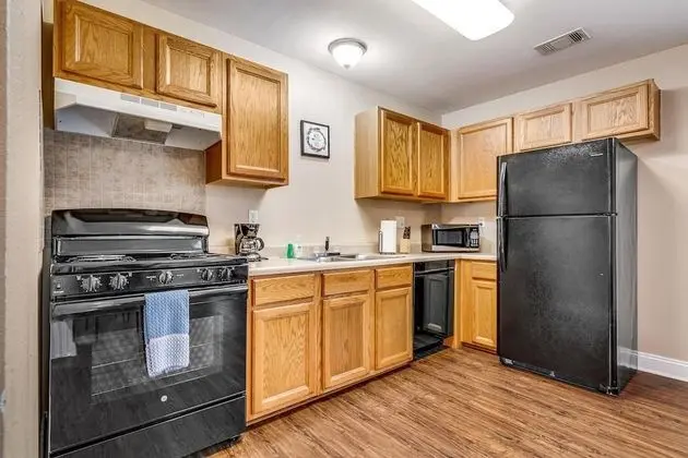 Lasalle - 1A · Faubourg Delassize Gated Apartment! - Mutfak