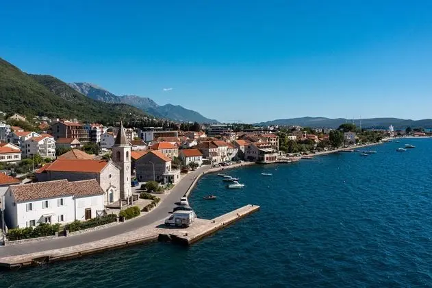 Villa Lastva is a Five Star Seafront Luxury Villa With Privite Pool - Genel