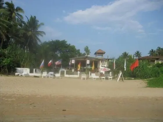 Latheena Resort - Plaj