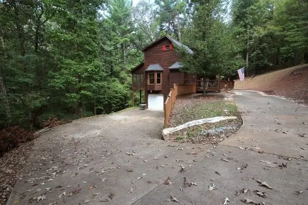 Laughing Bear Cabin