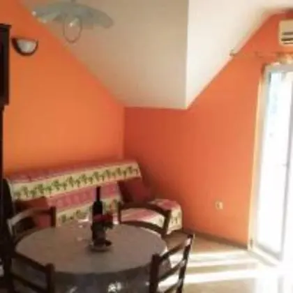 Laura Apartments - İç Mekan