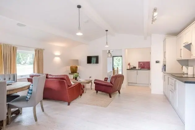 Laurel Lodge Kingfishers