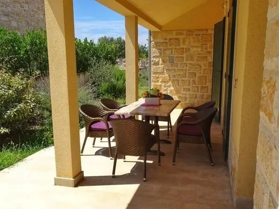 Villa Laurel - Three Bedroom Villa With Private Pool ID Direct Booker 10618