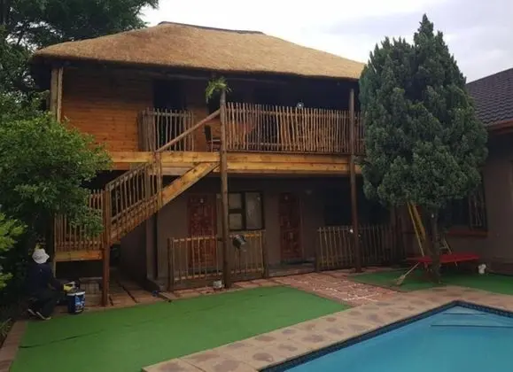Lauren Palace Guest House - Dış Mekan
