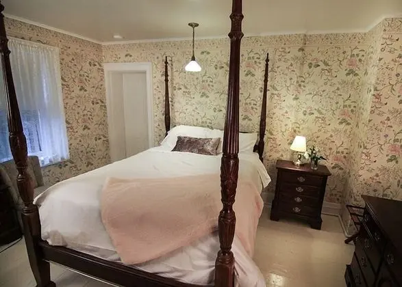 The Laurentide Inn - Oda