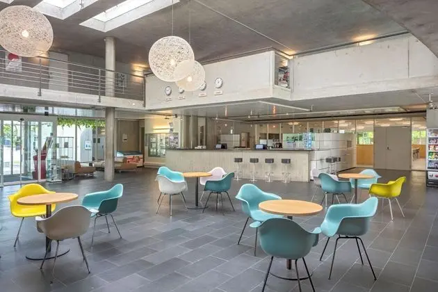 Lausanne Youth Hostel Jeunotel - Lobi