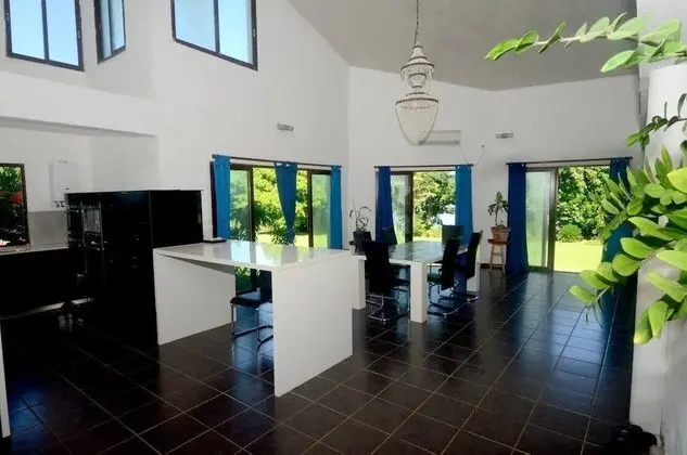 Lausikula Chambres d'hôtes - Yerinde Yemek