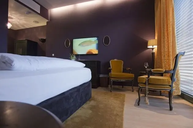 Hotel Lava Inn - Oda