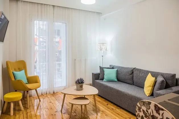 Lavender Apt by halu! Apartments