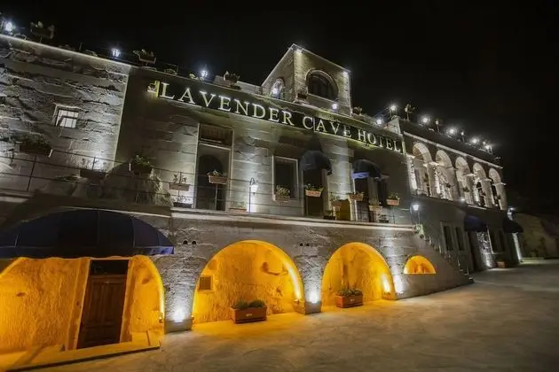 Lavender Cave Hotel - 1