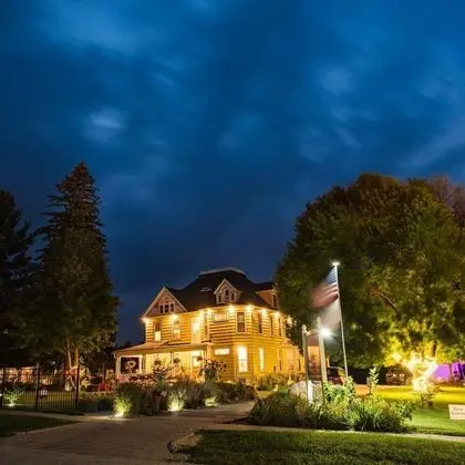 Lavender Fields Inn B&B - 1