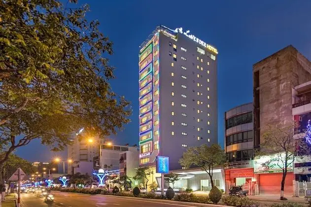 Lavender Riverside Hotel - Dış Mekan