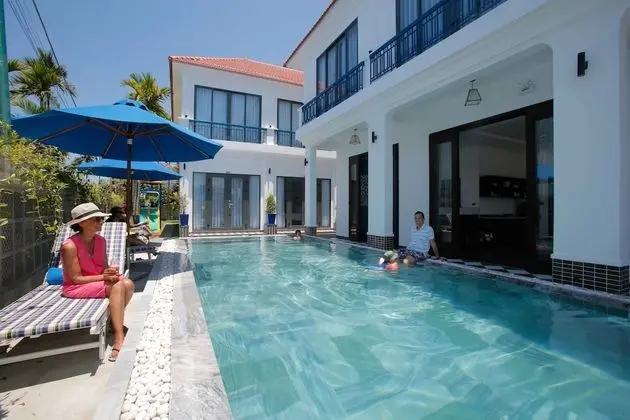 Lavini Hoi An Boutique Villa - Havuz