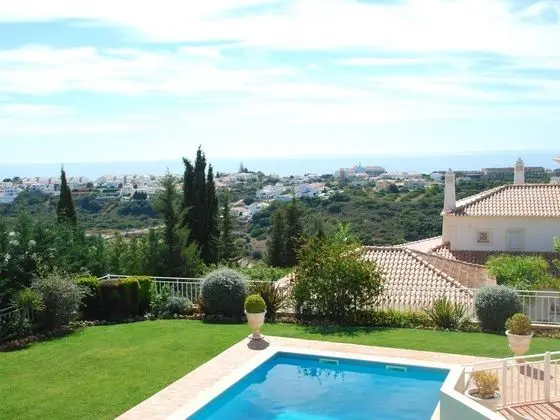 Lavish Villa in Albufeira With Private Swimming Pool - Havuz