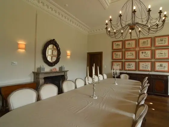 Lavish Castle With Sauna and Gym in Vyle-et-tharoul - Yerinde Yemek