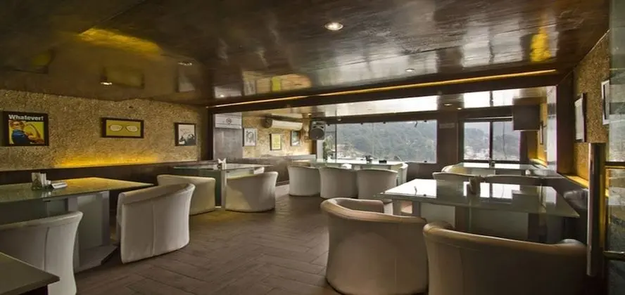 Lavish Inn