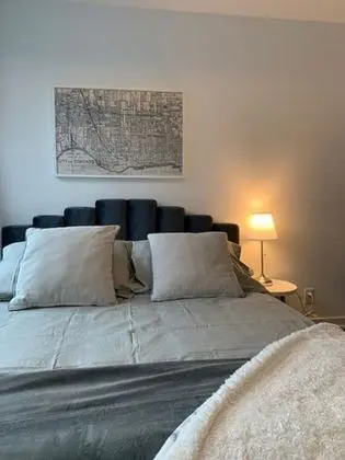 Lavish Suites - Luxury One Bedroom Condo - Oda