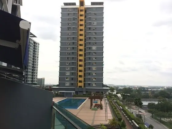 Lawang Suite Apartment With Balcony - Dış Mekan