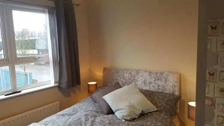 Lawnbrook Town Guest House