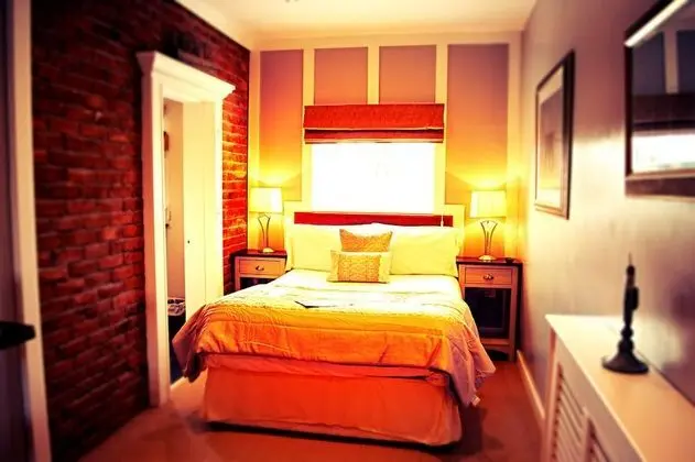 The Lawns Hotel - Oda