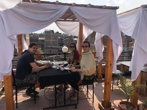 Hotel Layaku Durbar - Yerinde Yemek