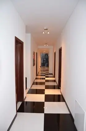 Laza Hall - Lobi
