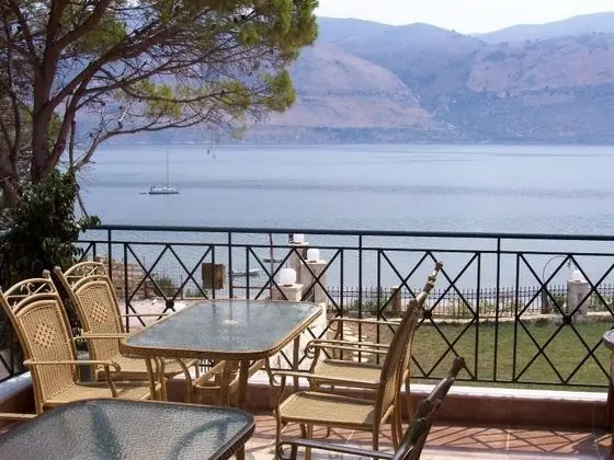 Lazaratos Hotel - Manzara / Peyzaj