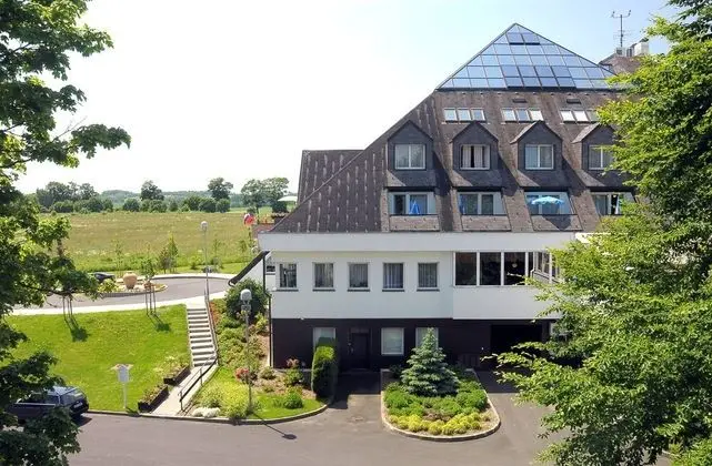 Lázeňský Hotel Pyramida I