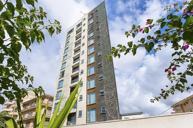 L'Aziz Suites