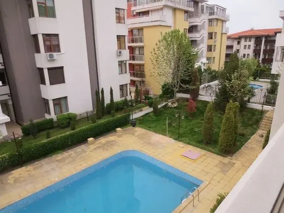 Lazur Holiday Apartments - Havuz