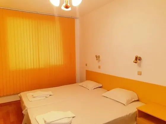 Lazur Holiday Apartments - Oda