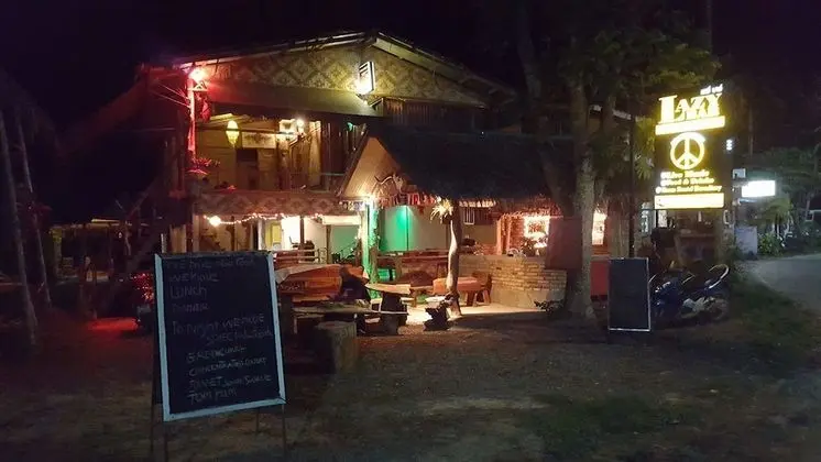 The Lazy Bar And Guesthouse - Dış Mekan