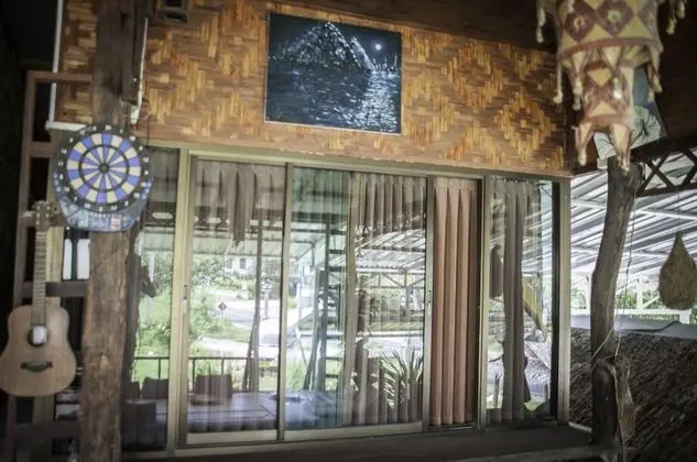 The Lazy Bar And Guesthouse - Oda