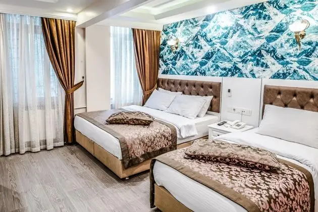 Lazz City Hotel