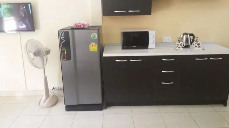 LC Apartments Pattaya - Mutfak