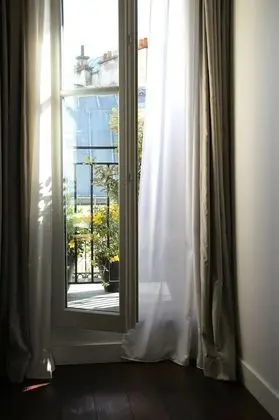 Le 9Hotel Opera - Oda
