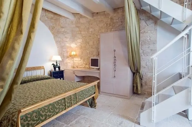 Le Alcove Luxury Hotel Nei Trulli