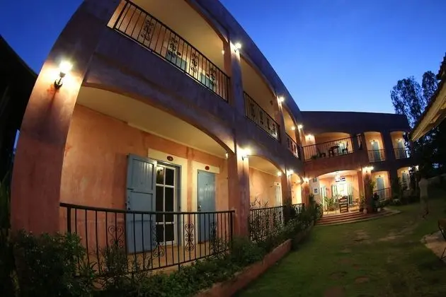 Le Bar Tarry Hotel - 1