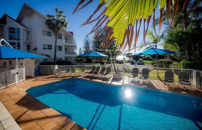 Le Beach Apartments - Havuz