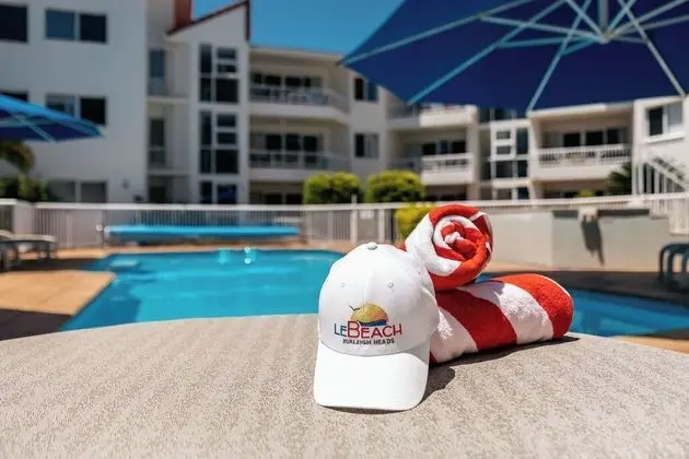 Le Beach Apartments - Havuz