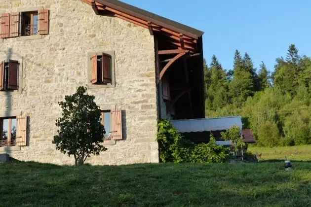 Le Bonheur dans le Pré - Dış Mekan