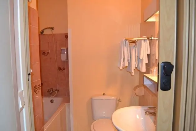 Hotel le Bretagne - Banyo Tipleri